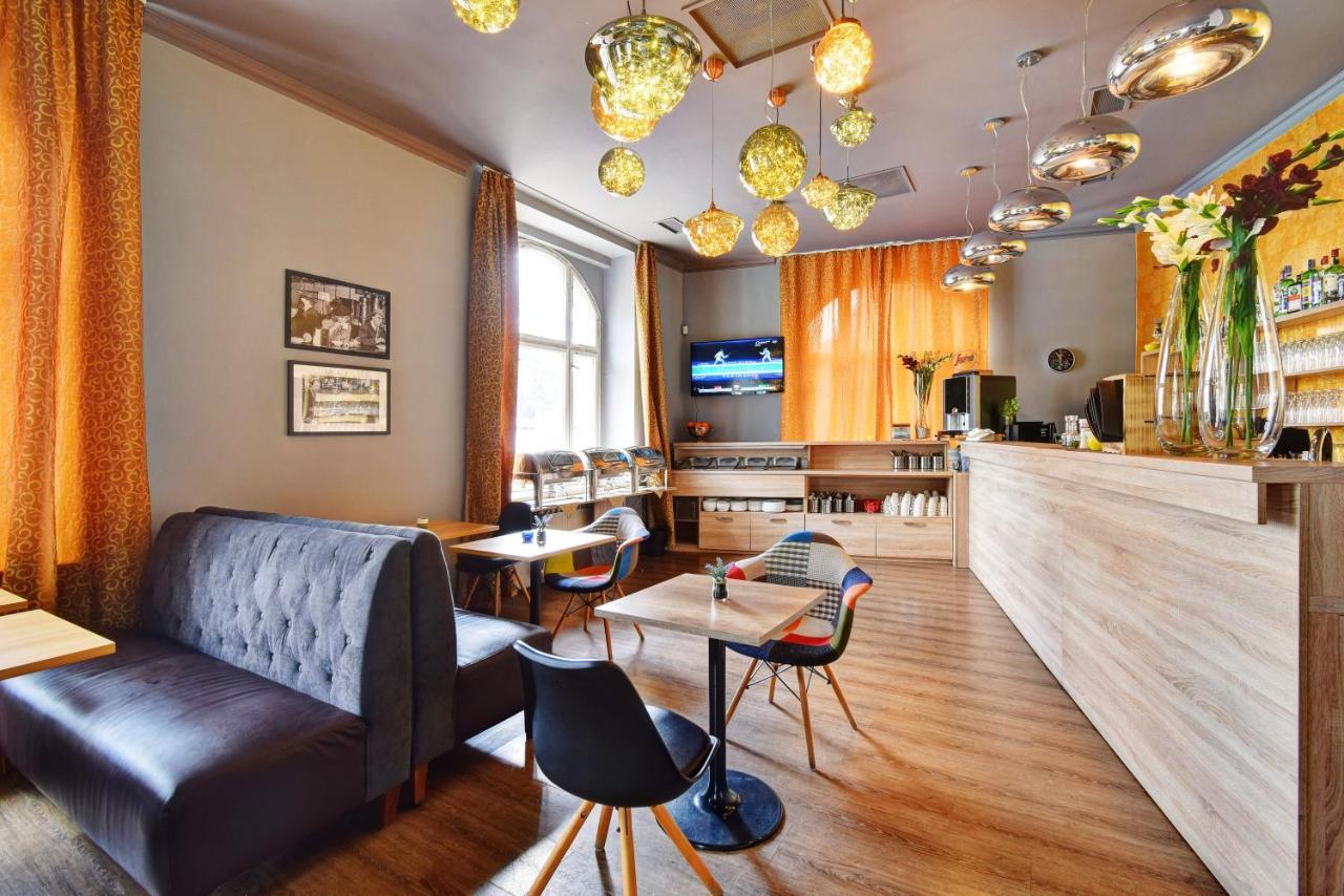 Hotel Davinci Marianske Lazne Bagian luar foto