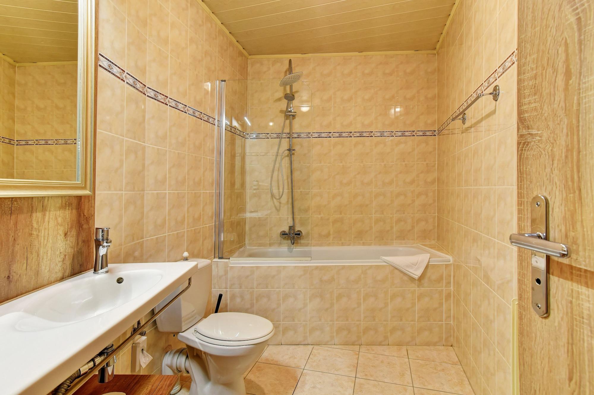 Hotel Davinci Marianske Lazne Bagian luar foto