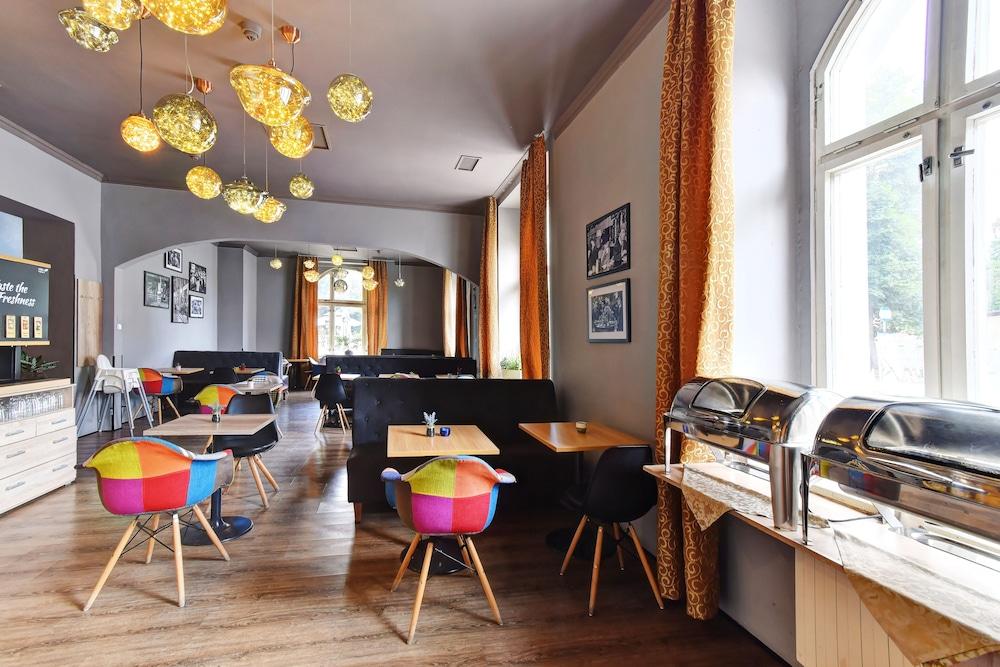 Hotel Davinci Marianske Lazne Bagian luar foto