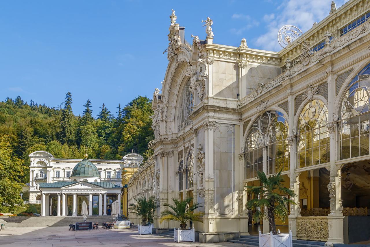 Hotel Davinci Marianske Lazne Bagian luar foto