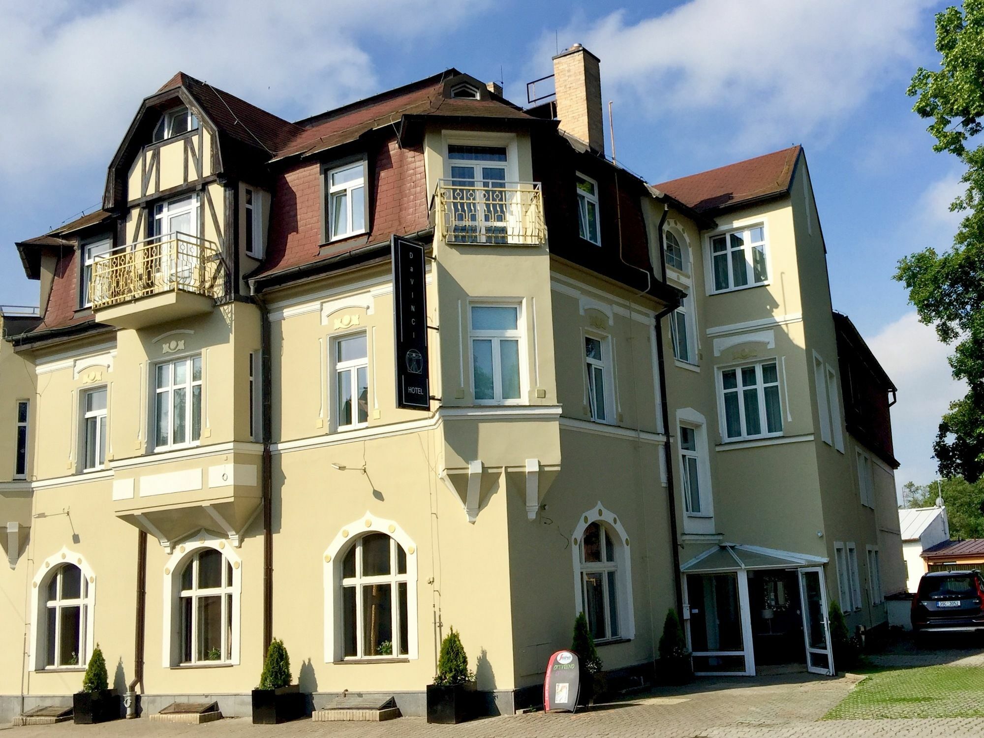 Hotel Davinci Marianske Lazne Bagian luar foto